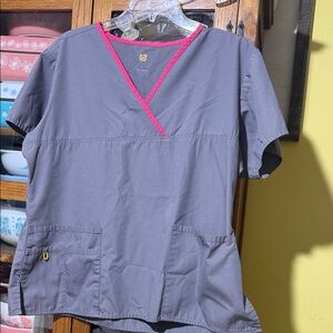 Women's Gray Scrub Top with Pink Trim